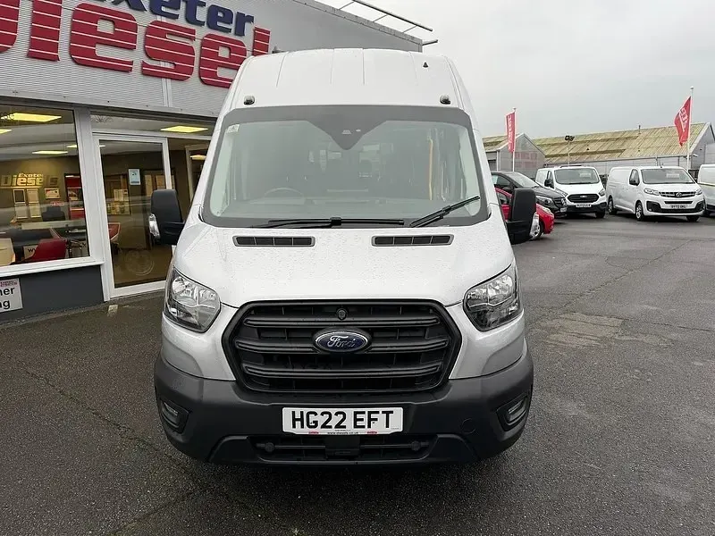 Usado Ford Transit 130 HP (95 kW) 2022 Prateado