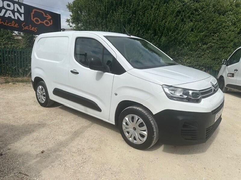 White Used 2020 Citroën Berlingo MPV | £8,450 (Fair price) - Image 1/3