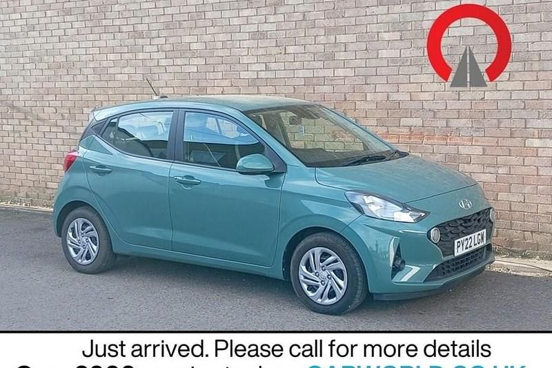 Used Hyundai i10 SE 67 HP (49 kW) 2022 Green Hatchback