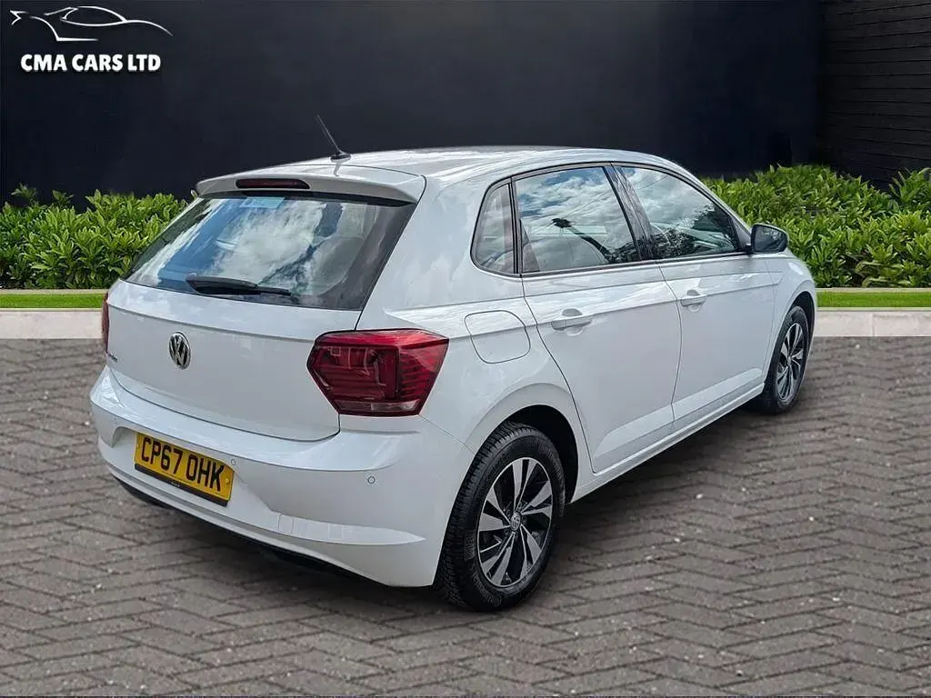 Used VW Polo SE 95 HP (69 kW) 2018 White Hatchback