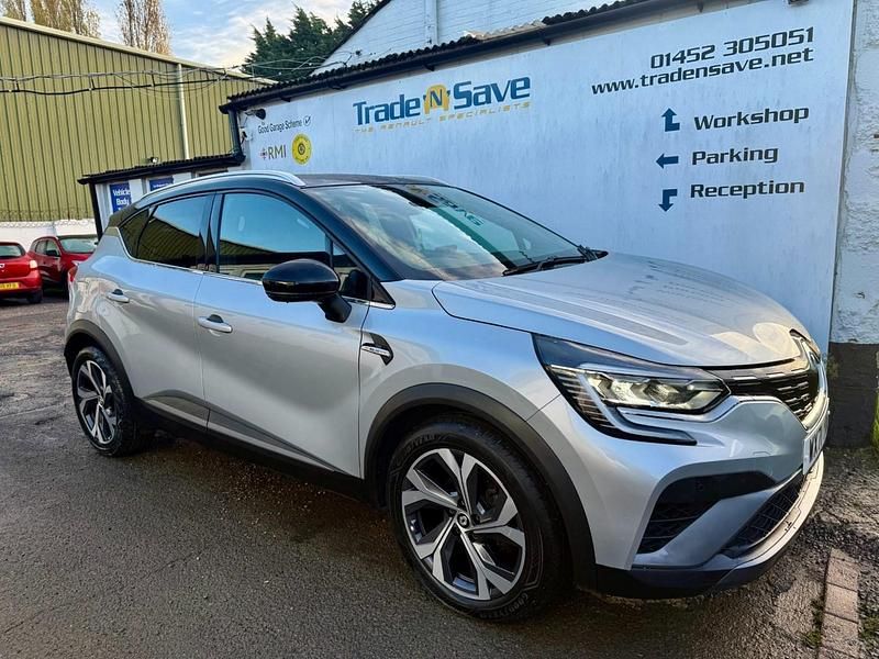 Grey Used 2021 Renault Captur R.S. SUV | £11,995 (Expensive) - Image 1/4