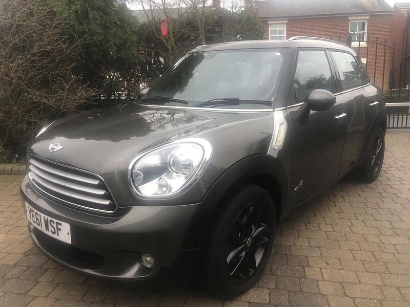 Usado Mini Cooper D 2011 Gris Utilitario