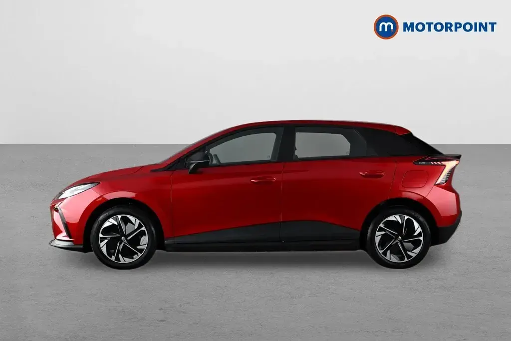 Used MG MG4 EV SE 319 kW (435 HP) 2023 Red Hatchback