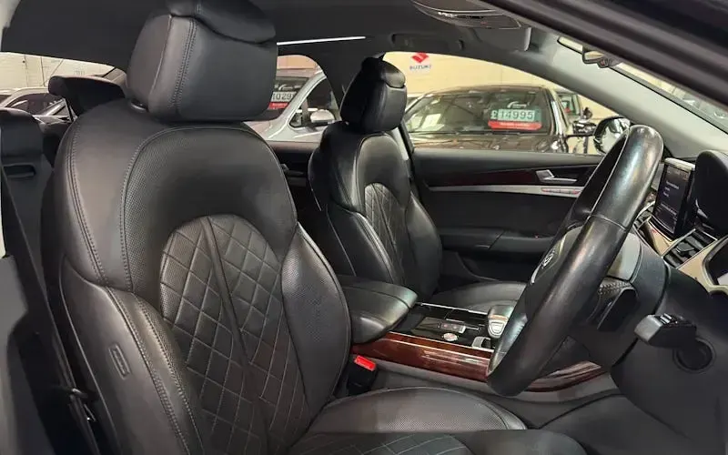 Used Audi A8 250 HP (183 kW) 2013 Black Sedan