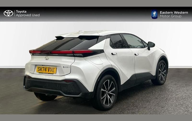 Used Toyota C-HR Design 220 HP (161 kW) 2024 White SUV