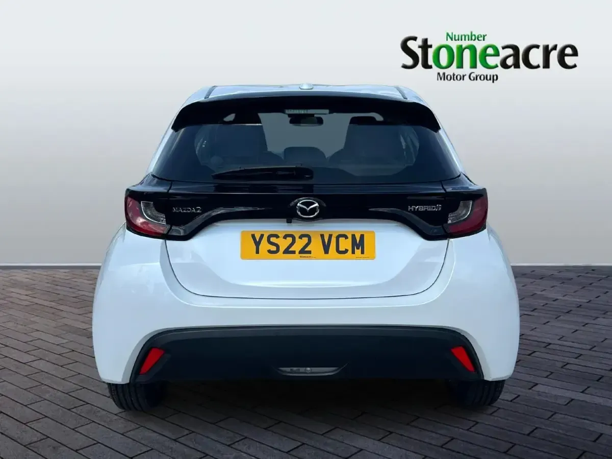 Second-hand Mazda 2 116 CP (85 kW) 2022 Alb Hatchback