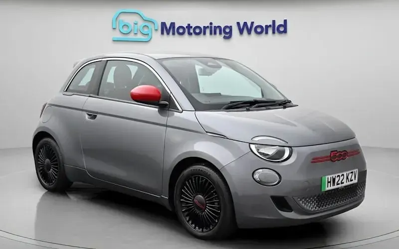 Used Fiat 500e Red 69 kW (95 HP) 2022 Hatchback