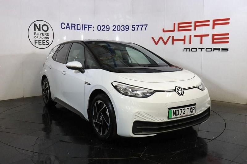 White Used 2022 VW ID.3 Pro Hatchback | £15,988 (Super price) - Image 1/4