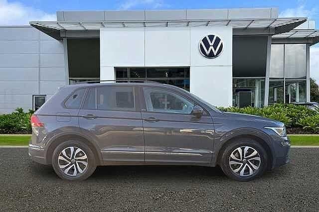 Used VW Tiguan Active 150 HP (110 kW) 2022 Grey SUV