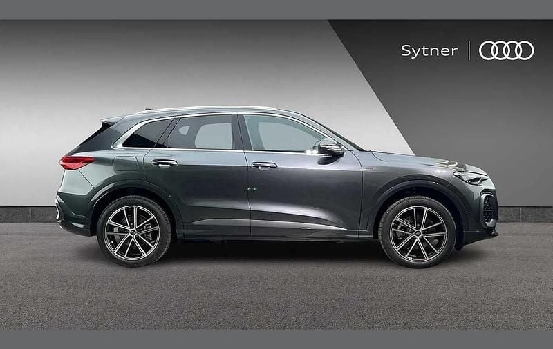 New Audi Q5 S-Line 295 HP (216 kW) 2026 Grey SUV