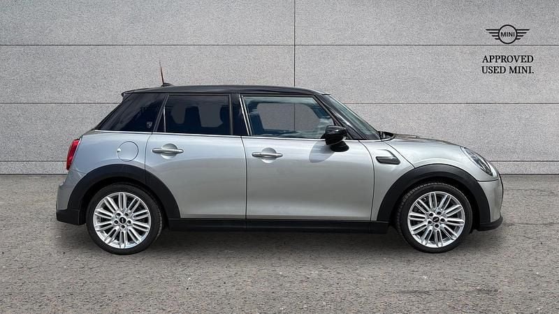 Used Mini Cooper Exclusive 134 HP (98 kW) 2023 Silver Hatchback