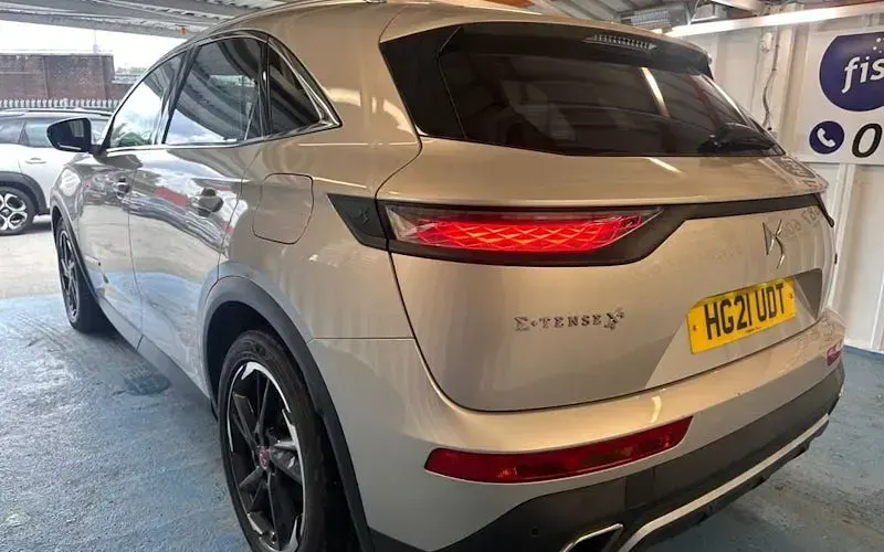 Used DS Automobiles DS7 Crossback Performance 300 HP (220 kW) 2021 White SUV