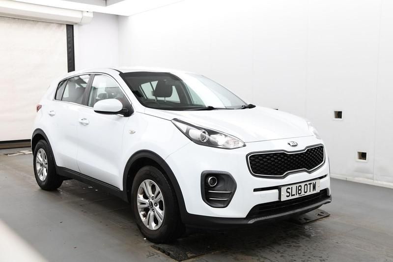 White Used 2018 Kia Sportage SUV | £8,395 (Super price) - Image 1/4