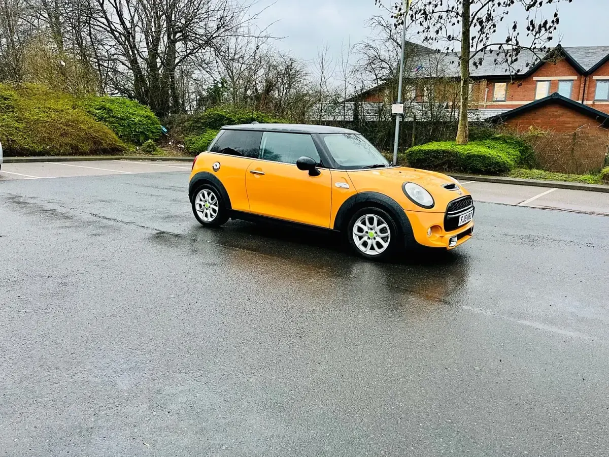 Used Mini Cooper 2025 Orange Hatchback