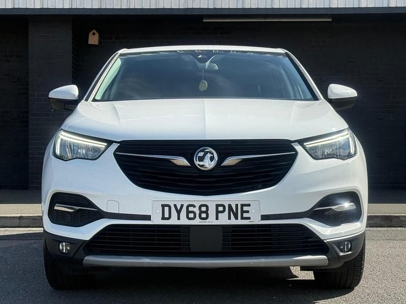 Used Vauxhall Grandland X Sport 2018 White SUV
