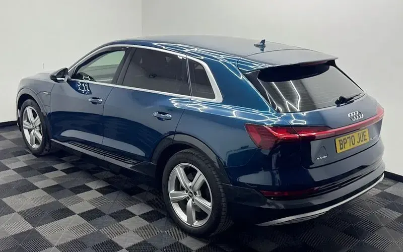 Used Audi e-tron Advanced 230 kW (313 HP) 2021 Blue SUV