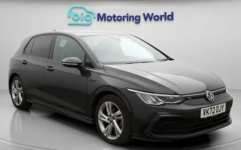 Used VW Golf VIII R-line 150 HP (110 kW) 2022 Hatchback