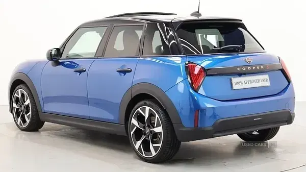 Used Mini Cooper Exclusive 2024 Blue Hatchback