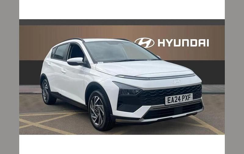 Used Hyundai Bayon Advanced 100 HP (73 kW) 2024 White SUV