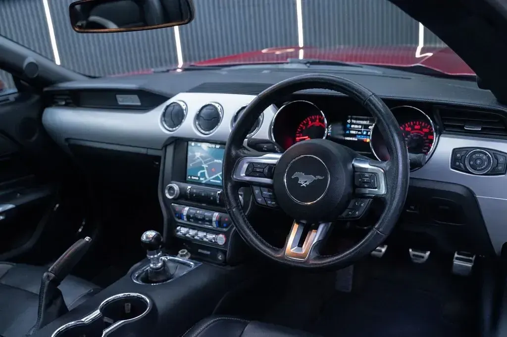 Used Ford Mustang GT Fastback 416 HP (305 kW) 2016 Red Coupe