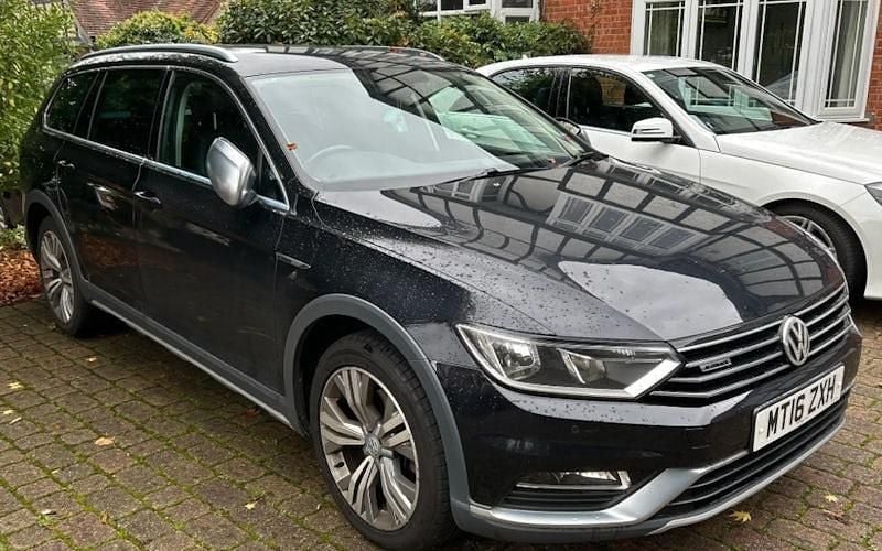 Black Used 2016 VW Passat Alltrack Estate | £19,299 - Image 1/2