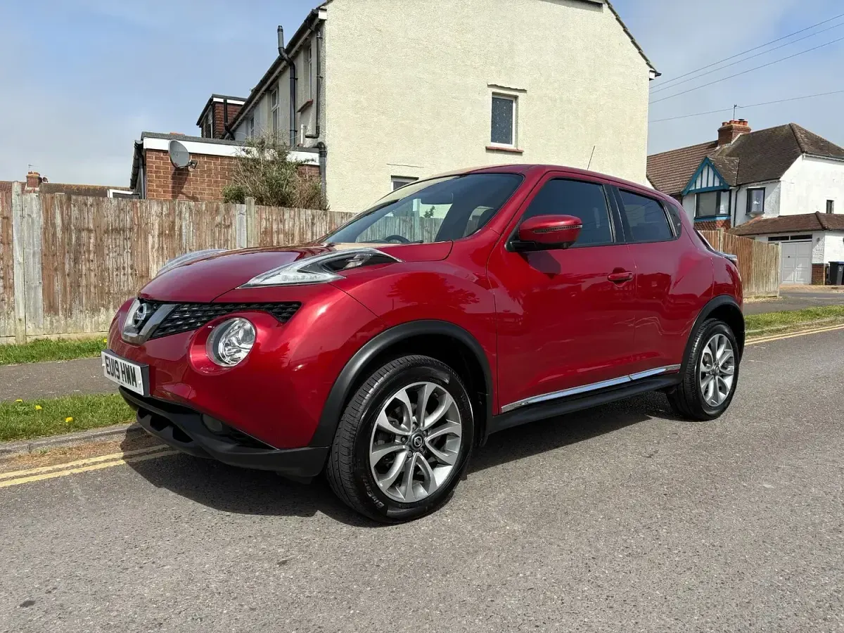 Used Nissan Juke Tekna 2019 Red SUV