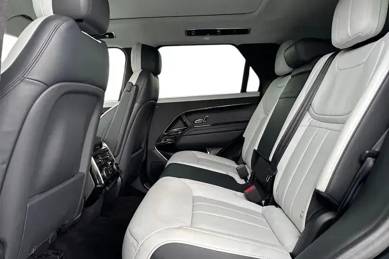 Used Land Rover Range Rover Sport First Edition 350 HP (257 kW) 2023 Black SUV