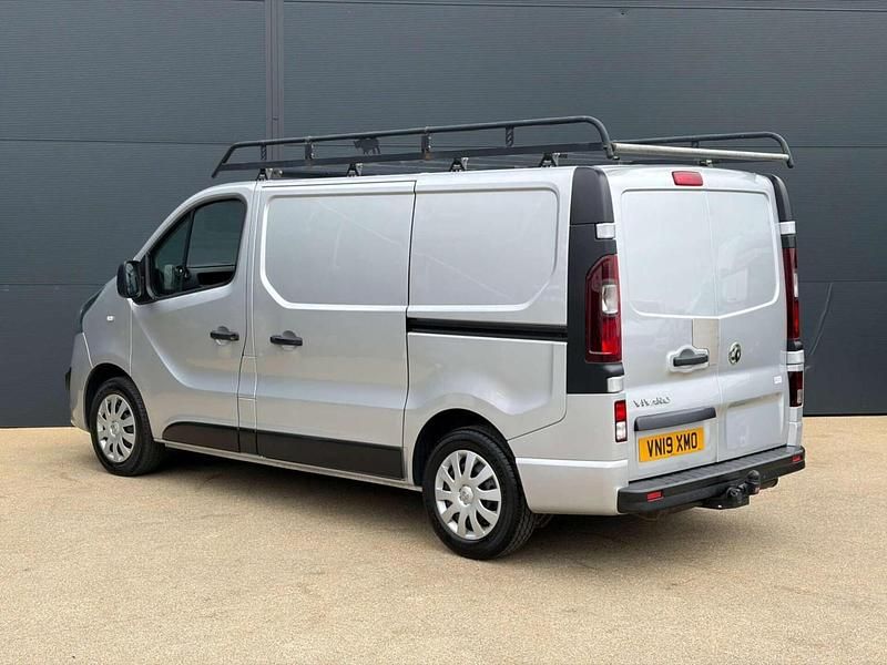 Used Vauxhall Vivaro Sportive 120 HP (88 kW) 2019 Silver MPV