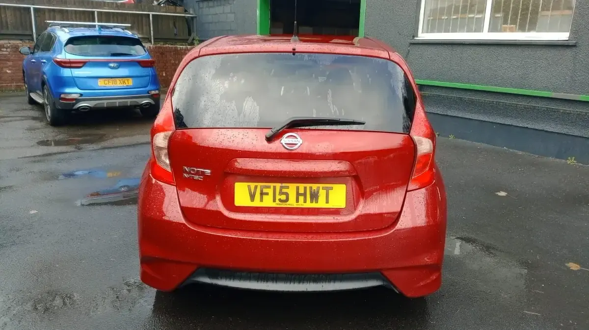 Used Nissan Note N-TEC 80 HP (58 kW) 2015 Red MPV