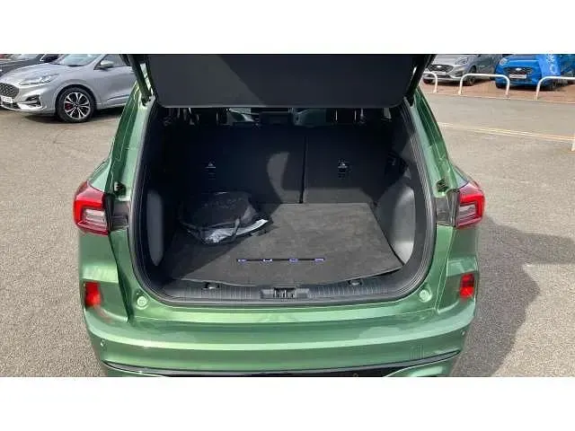 Used Ford Kuga ST-Line X 243 HP (178 kW) 2025 Green SUV