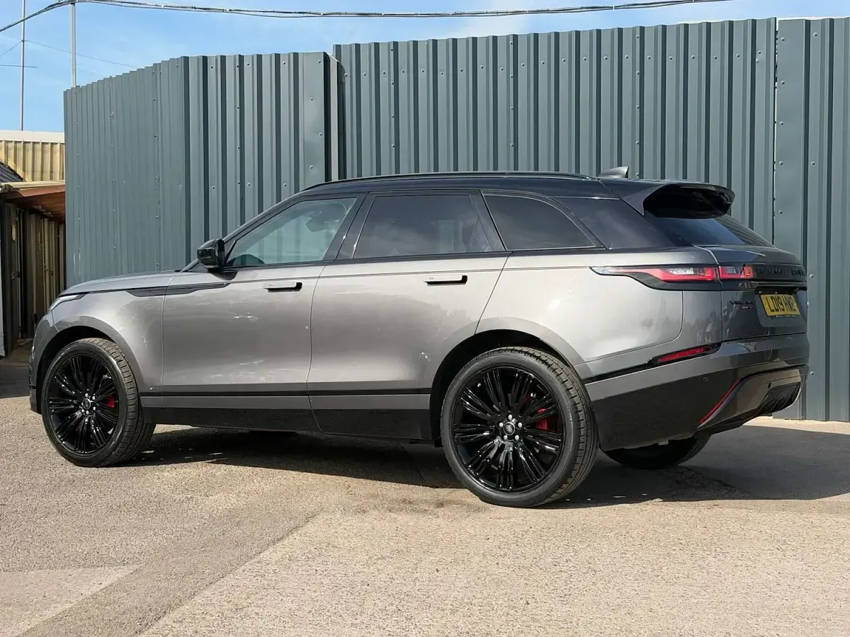 Used Land Rover Range Rover Velar R-Dynamic 241 HP (177 kW) 2019 Grey SUV