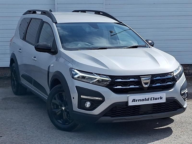 Used Dacia Jogger Extreme 109 HP (80 kW) 2022 Grey MPV