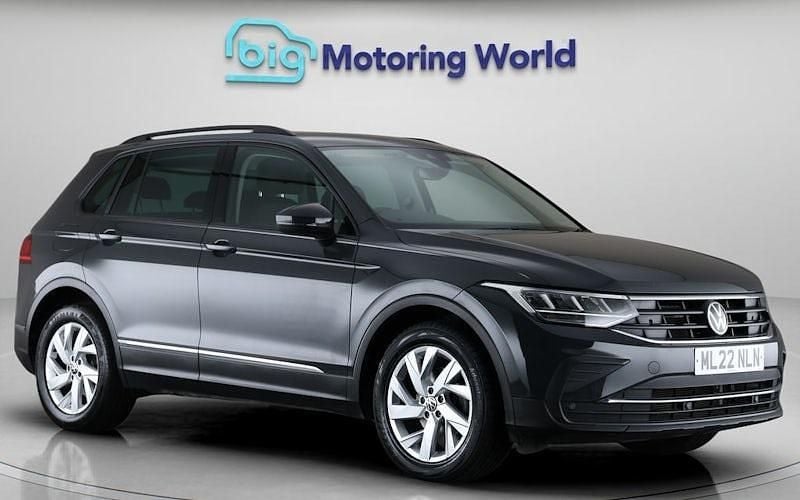 Used 2024 VW Tiguan Life SUV | £20,000 (Super price) - Image 1/4