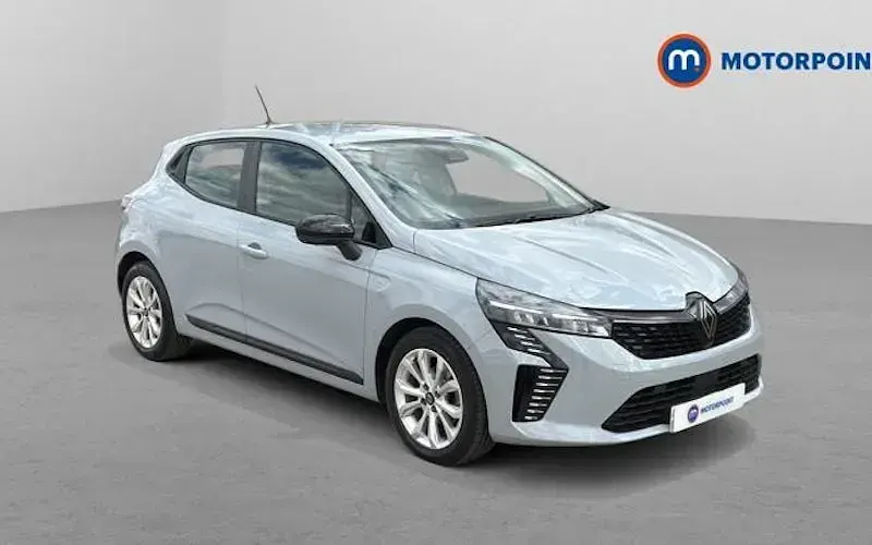 Used Renault Clio Evolution 90 HP (66 kW) 2025 Hatchback