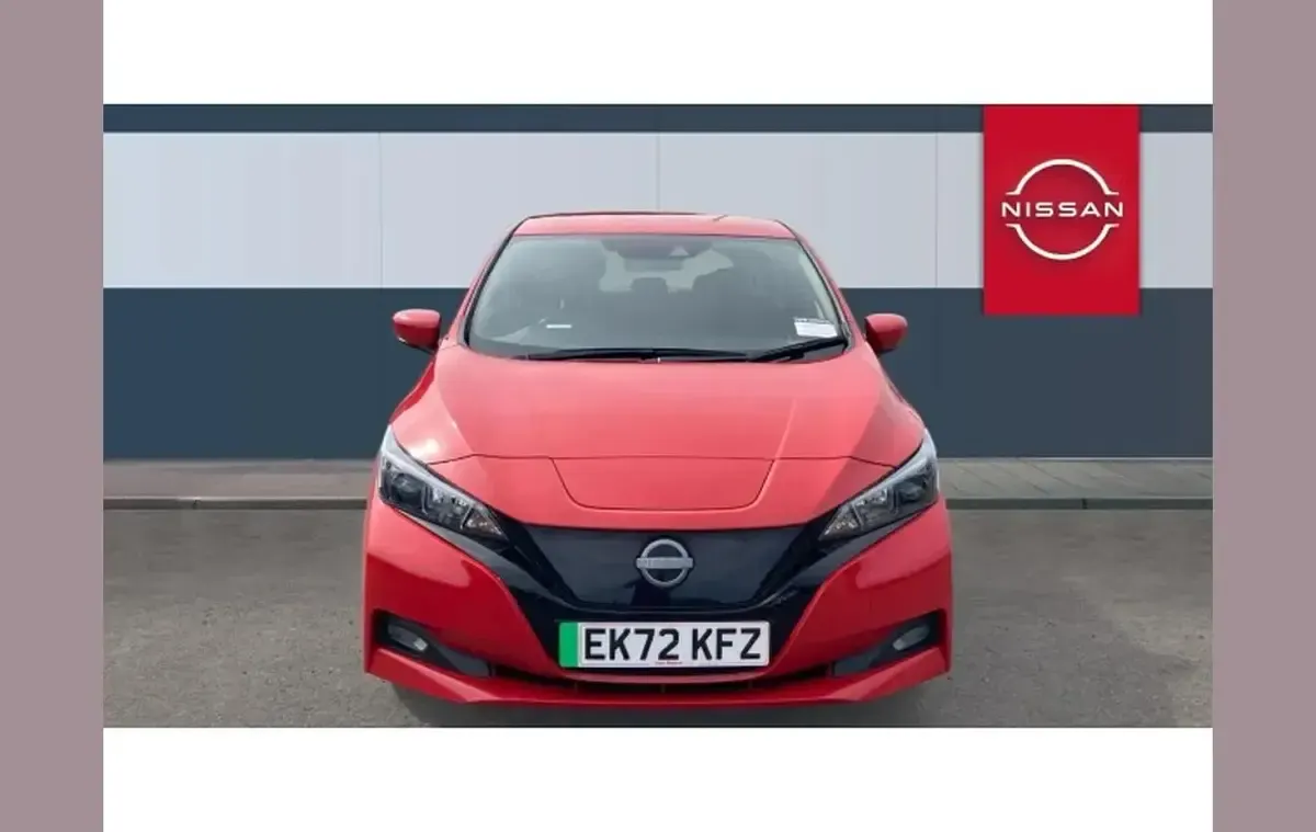 Used Nissan Leaf Acenta 110 kW (150 HP) 2022 Red Hatchback