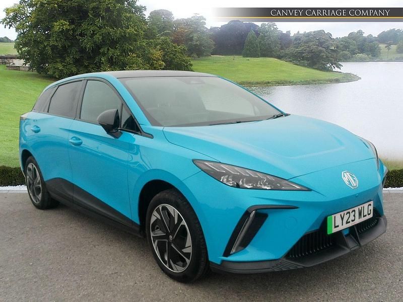 Blue Used 2023 MG MG4 EV Trophy Hatchback | £14,800 (Fair price) - Image 1/4