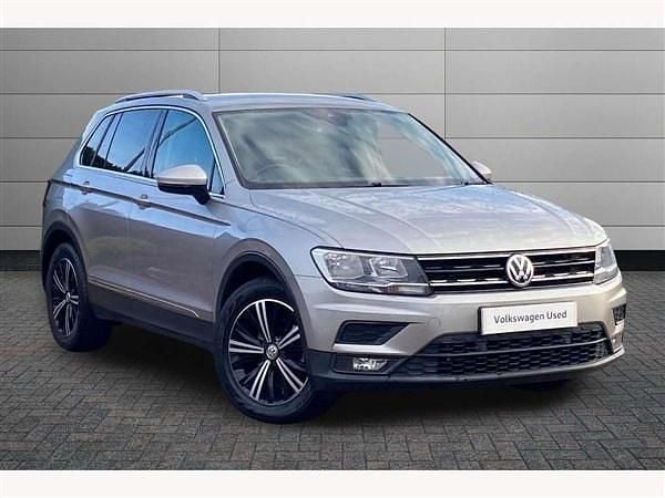 Silver Used 2017 VW Tiguan SE SUV | £15,791 (Good price) - Image 1/3