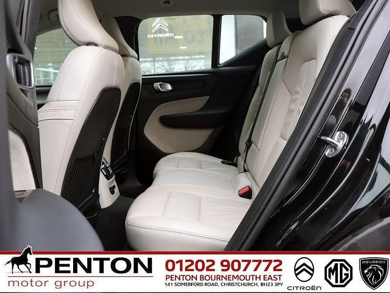 Used Volvo XC40 Inscription 208 HP (152 kW) 2022 Black SUV