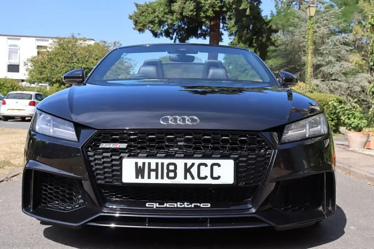 Used Audi TT Roadster Advanced 400 HP (294 kW) 2018 Black Cabriolet