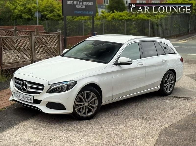 White Used 2016 Mercedes C350e Estate | £11,495 (Fair price) - Image 1/4