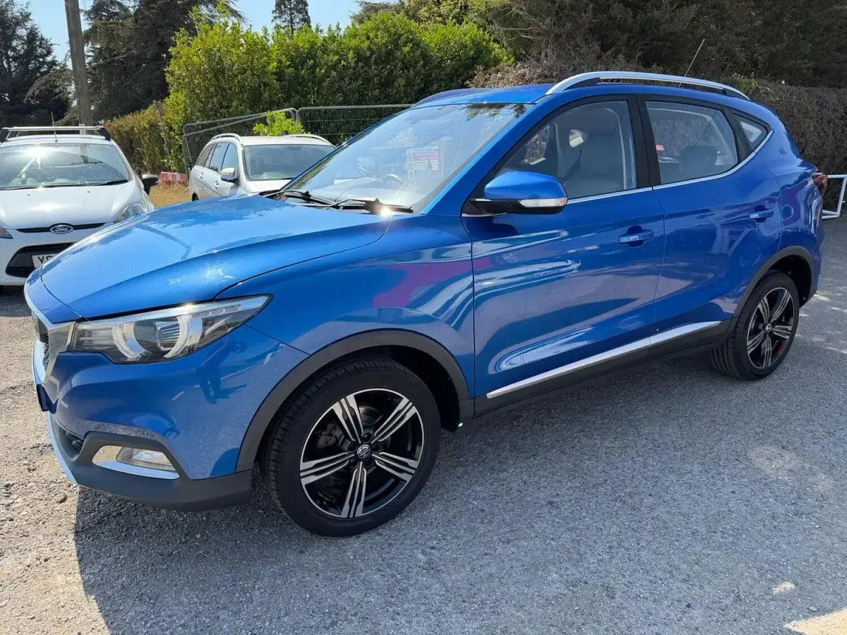 Used MG ZS Exclusive 106 HP (77 kW) 2018 Blue SUV