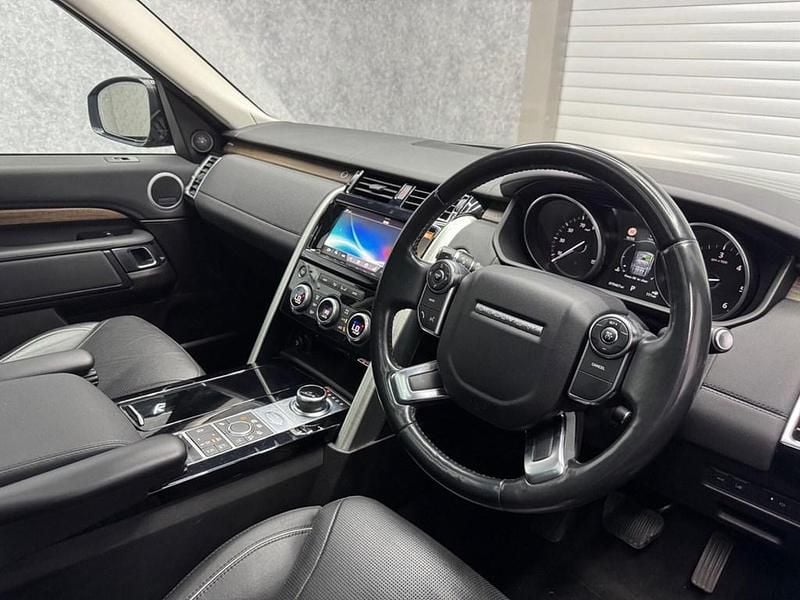 Used Land Rover Discovery 5 HSE 2017 Black SUV