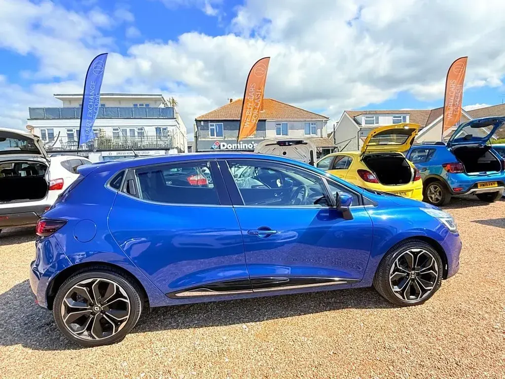 Used Renault Clio IV Dynamique 90 HP (66 kW) 2018 Blue Hatchback