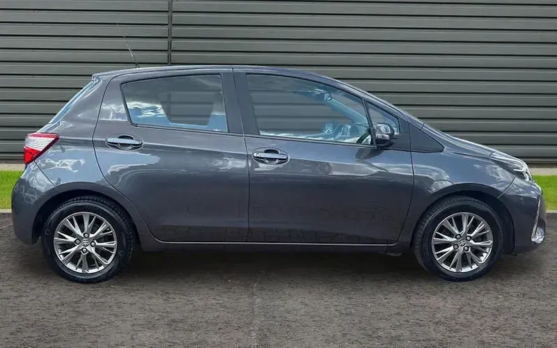 Used Toyota Yaris 111 HP (81 kW) 2020 Grey Hatchback