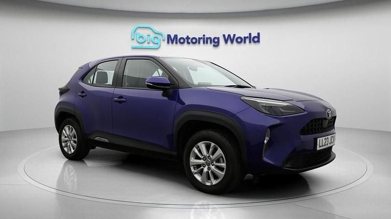 Used Toyota Yaris Cross 116 HP (85 kW) 2023 Blue SUV