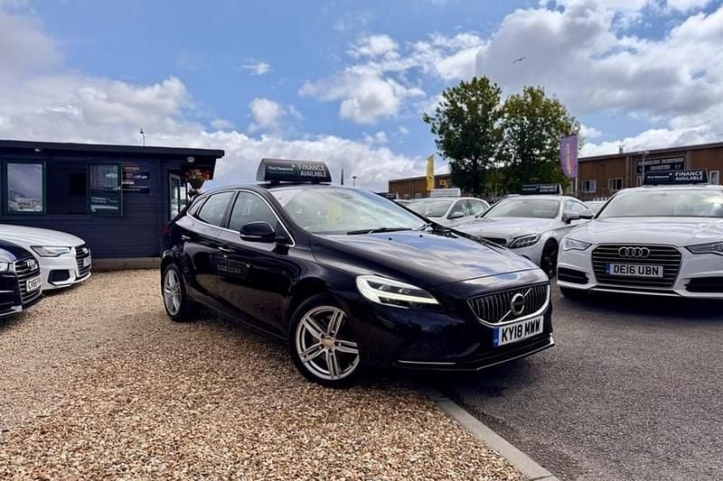 Black Used 2018 Volvo V40 Inscription Hatchback | £6,995 (Fair price) - Image 1/1