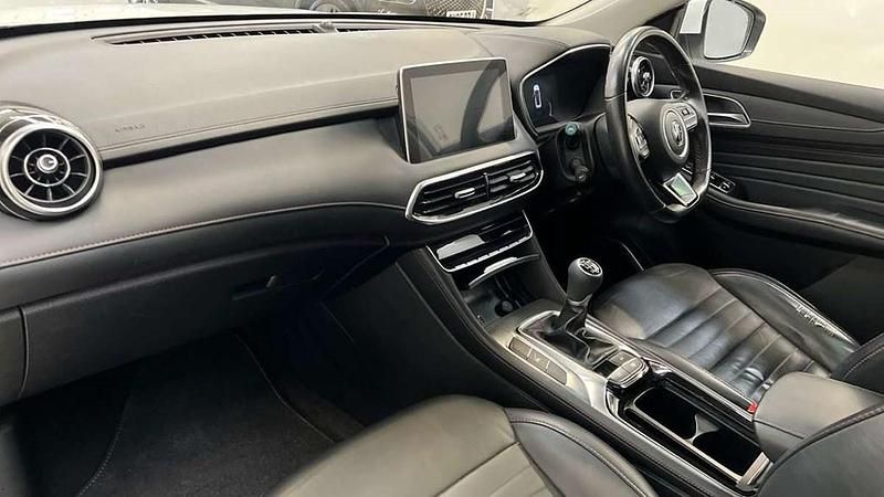 Used MG HS Exclusive 162 HP (119 kW) 2023 White SUV