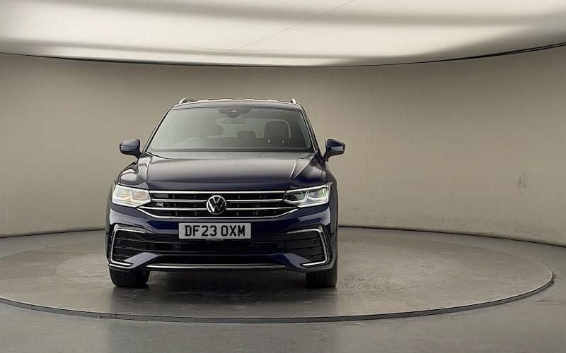 Used VW Tiguan Allspace R-line 150 HP (110 kW) 2023 Atlantic blue metallic/atlantic blue metallic SUV