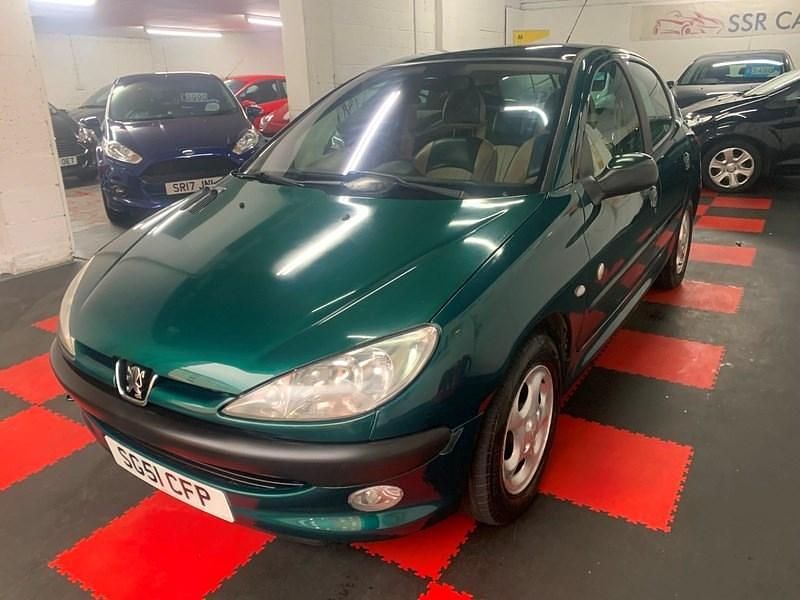 Used Peugeot 206 Roland Garros 110 HP (80 kW) 2001 Green Hatchback