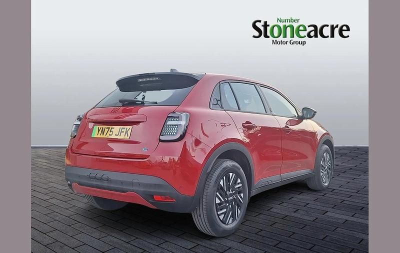 New Fiat 600 Red 114 kW (156 HP) 2025 Red SUV
